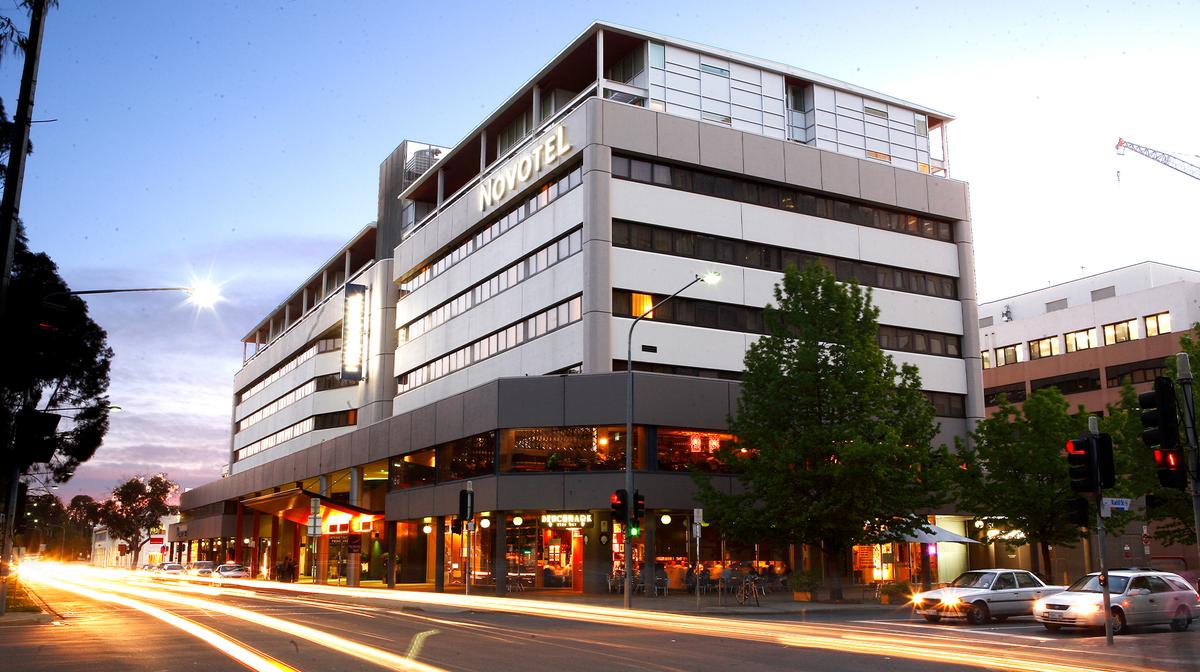 Stylish Central Canberra Stay with Daily Breakfast, A$50 Dining Credit & Welcome Cocktail