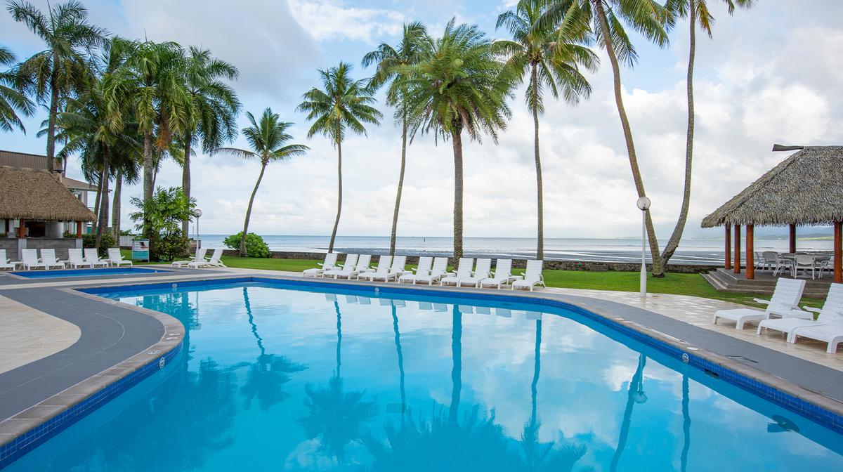 Fiji Oceanfront Laidback Luxury with Two Swimming Pools