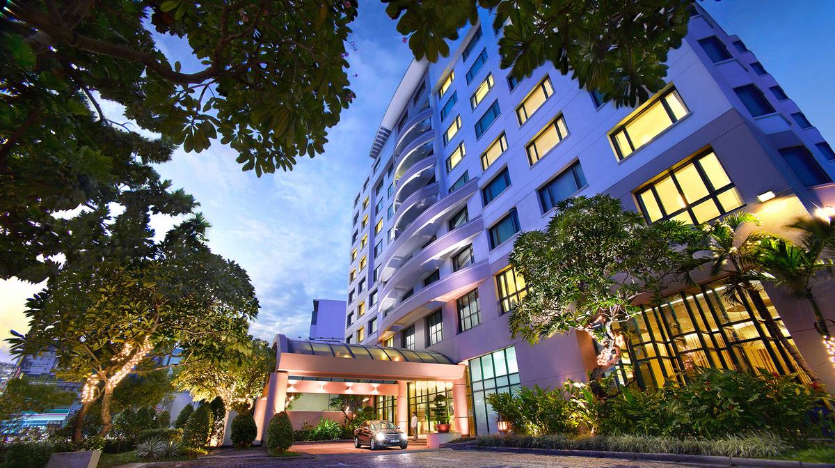 Ultra Modern Ho Chi Minh City Escape Near the Airport with Restaurant, Bar & Spa