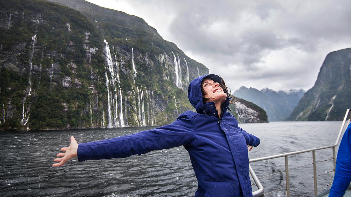 Queenstown: Full-Day Doubtful Sound Wilderness Guided Tour with Three-Hour Lake Cruise & Coach Transfers