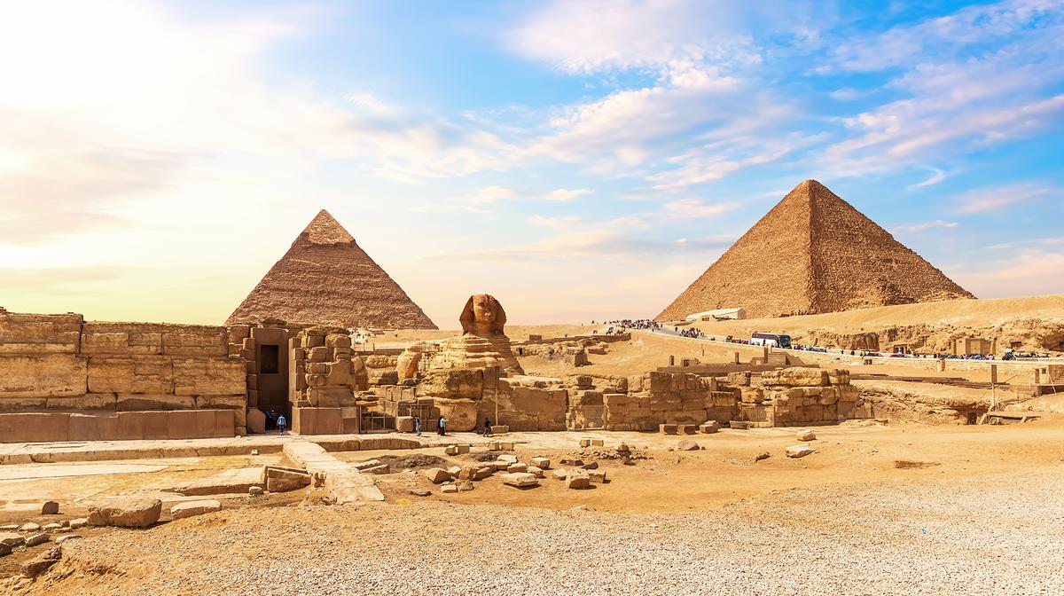 Egyptian Icons 2023: 9-Day Luxury Small-Group Tour with Nile River Cruise & Valley of the Kings