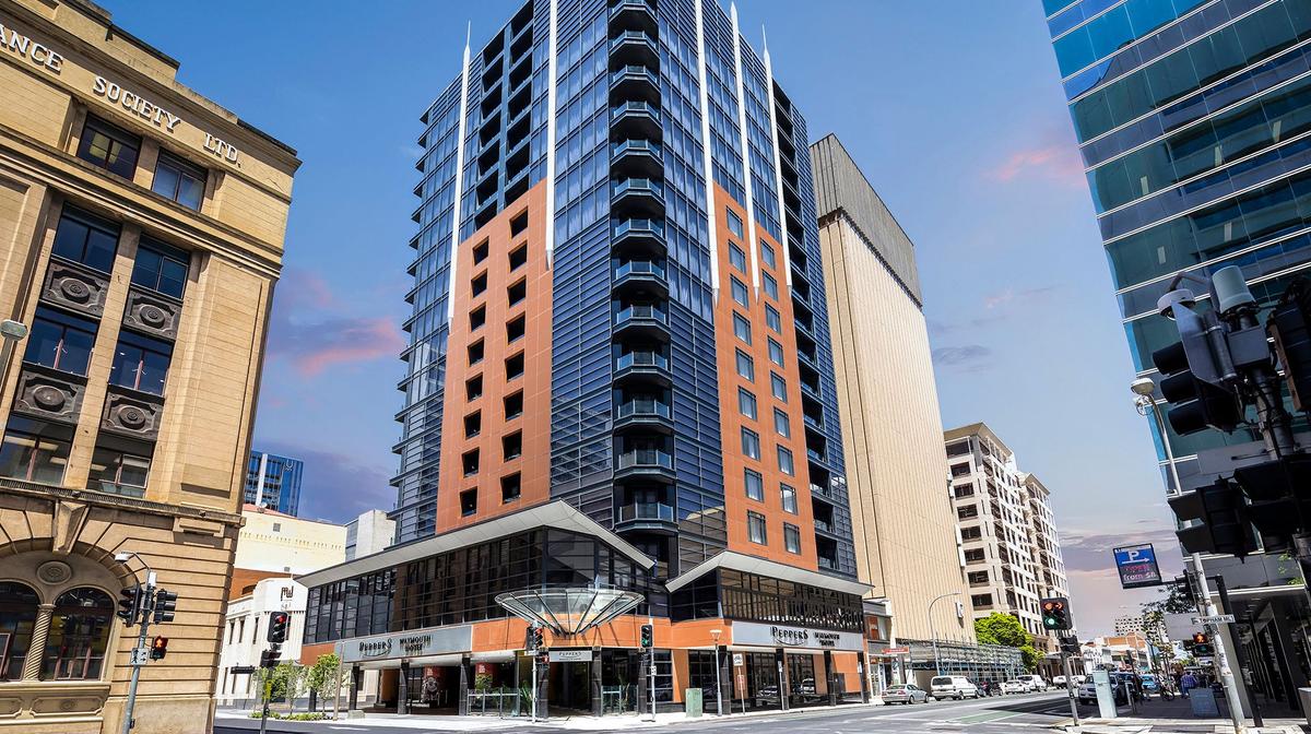 Contemporary Peppers Luxury in the Heart of Adelaide with Daily Breakfast & Nightly Drinks