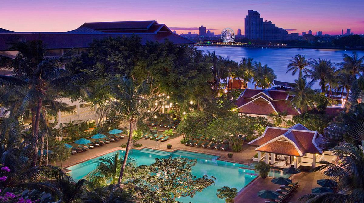 Blissful Bangkok Riverside Resort with 10 Onsite Restaurants & Bars