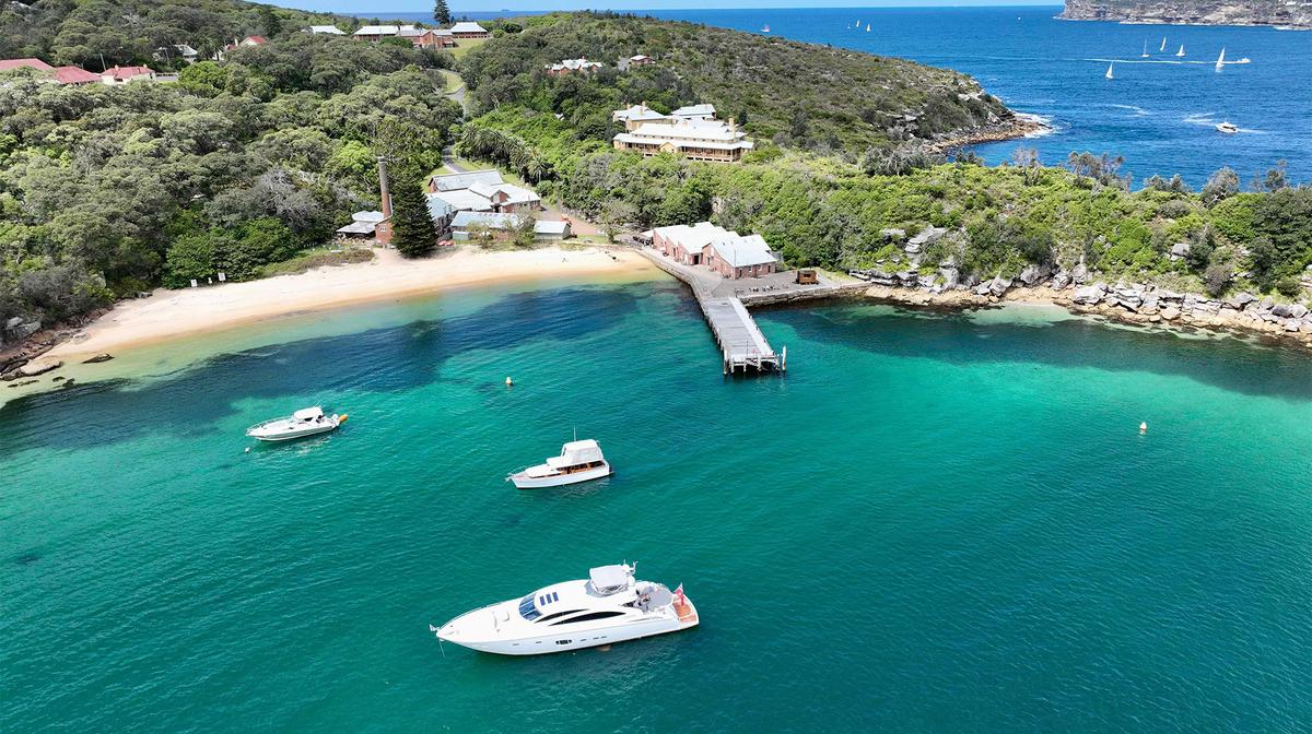 Manly Sydney Harbour National Park Retreat with Daily Breakfast & Guided History Tour
