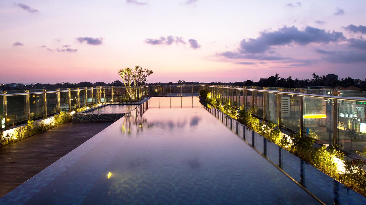 Stylish Seminyak Stay with Rooftop Pool, Daily Breakfast & Nightly Beers