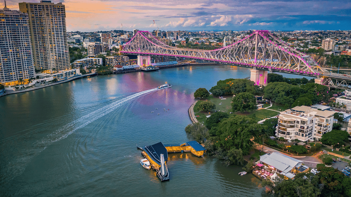 Brisbane Rydges Fortitude Valley Escape with Daily Buffet Breakfast with Free-Flow Sparkling Wine
