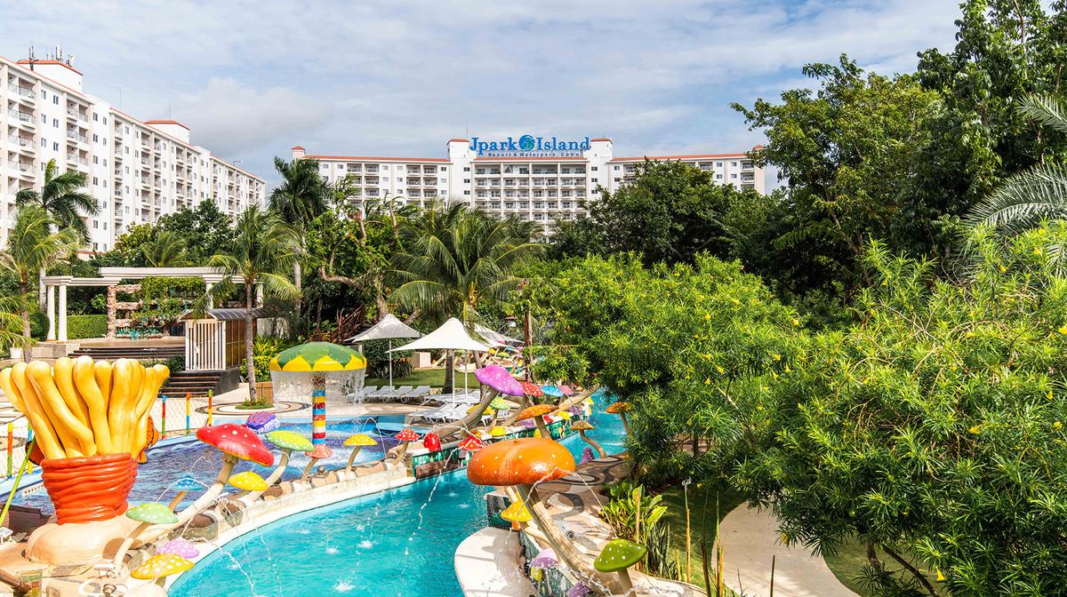 Fun-Filled Cebu Beachside Escape with Daily Dining & Waterpark Access