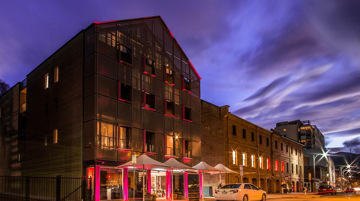 Award-Winning Hobart Studio Stay