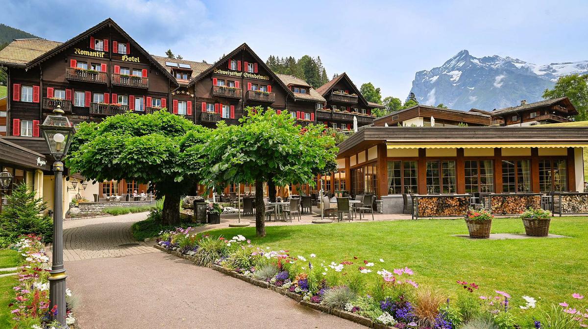 Swiss Alpine Chalet in Heritage Town of Grindelwald with Eiger Views & Five Onsite Restaurants