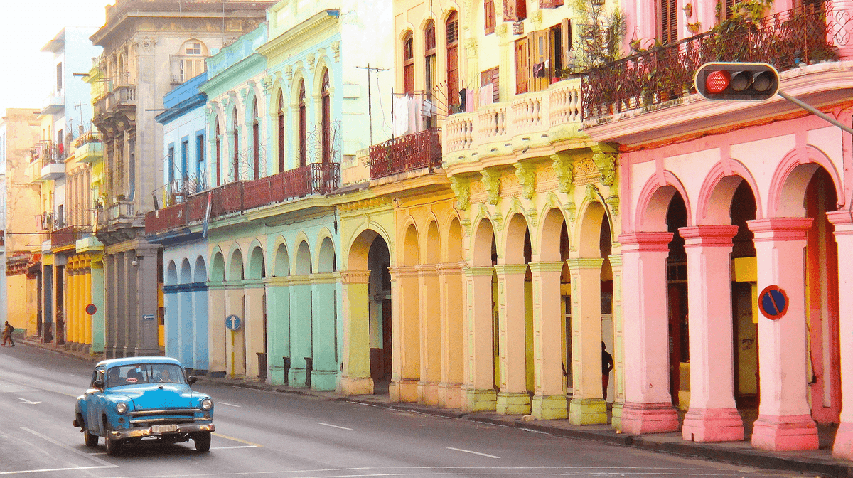 Cuba Luxury Small-Group Tour with Vintage Car Ride, Salsa Class & Peninsula de Zapata Snorkelling