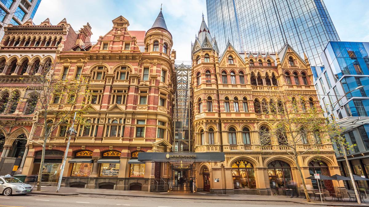 Melbourne Heritage Glamour in Rialto Precinct with Daily Breakfast & Club Lounge Upgrades Available