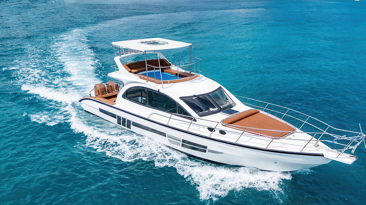 Bali: Full-Day Small-Group Nusa Penida Speedboat Snorkeling Tour with Lunch & Land Tour