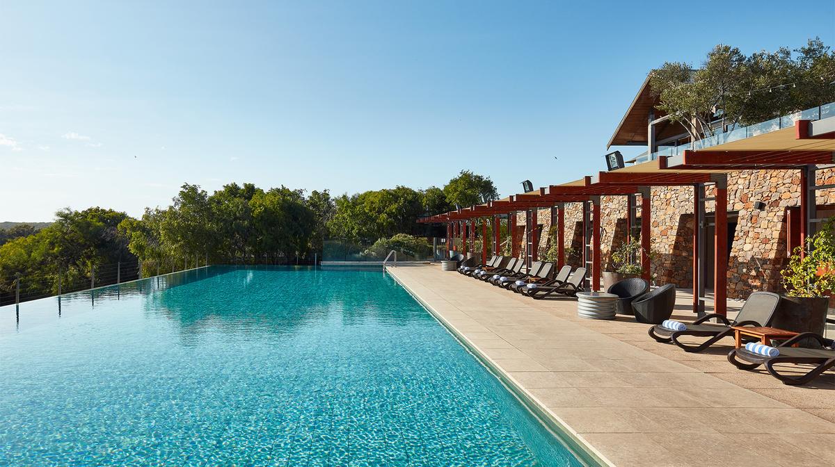 Margaret River Region Pullman Luxury Villas with Daily Breakfast, Nightly Drinks & Direct Beach Access