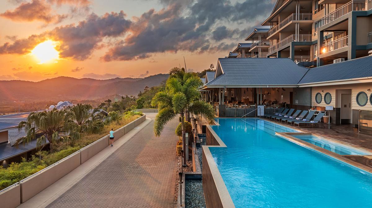 Airlie Beach Apartment-Style Resort with Ocean Views & Outdoor Pool