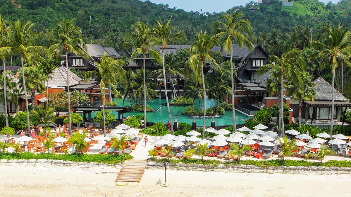 Koh Samui Beachfront Escape with Daily Breakfast, Daily Two-Course Lunch or Dinner, Free-Flow Drinks & Massages