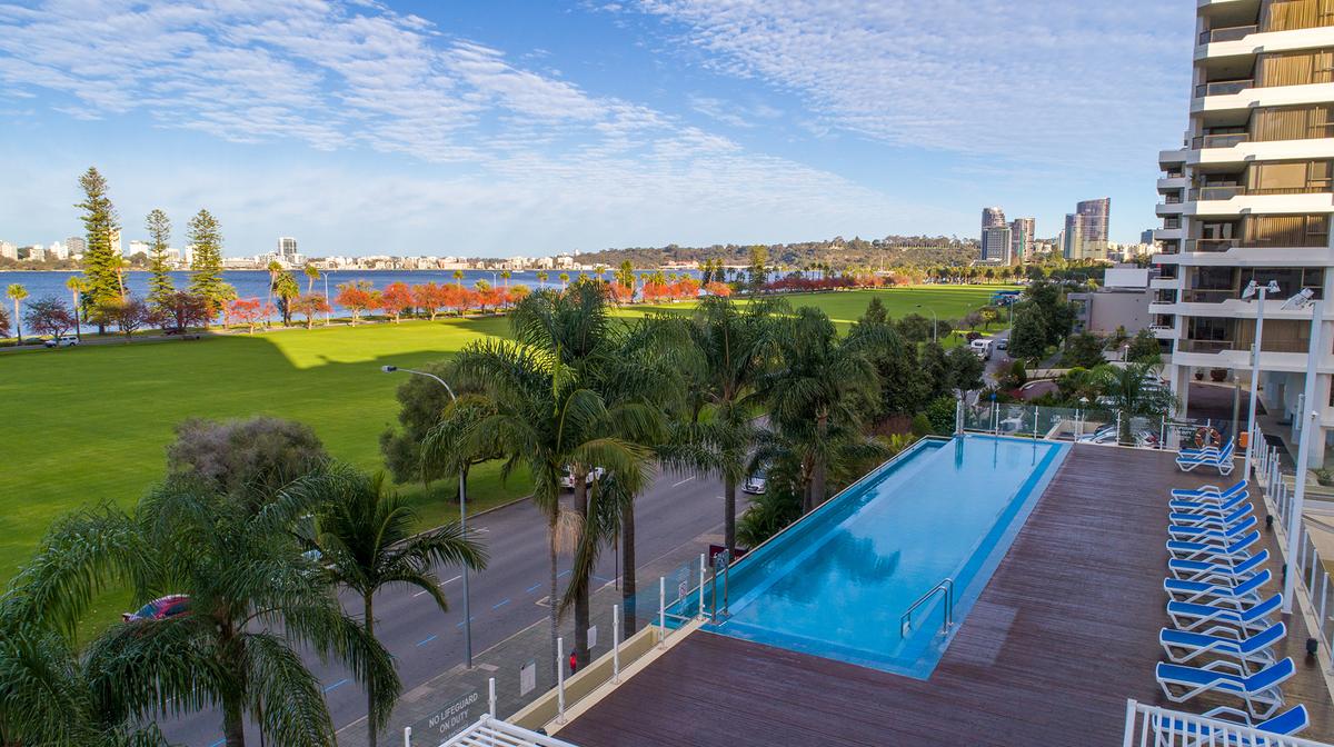 Perth CBD Escape with Open-Air Infinity Pool & Swan River Views