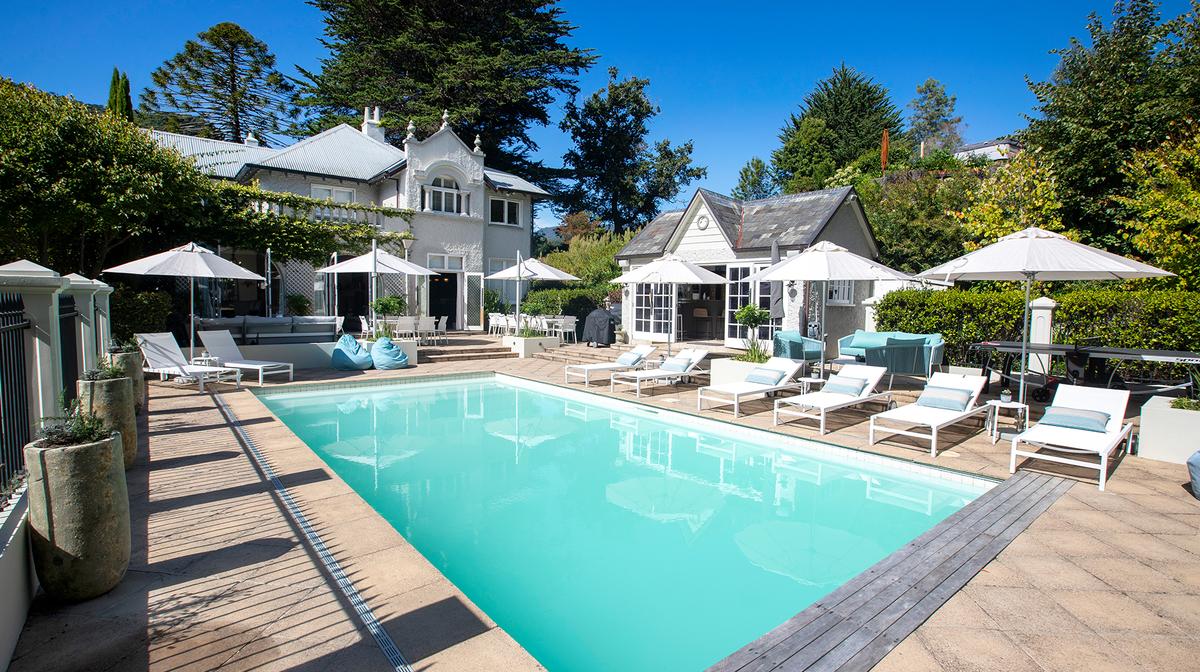 New Zealand: Nelson Boutique Suites with Heated Pool & 5.5 Acres of Historic Gardens