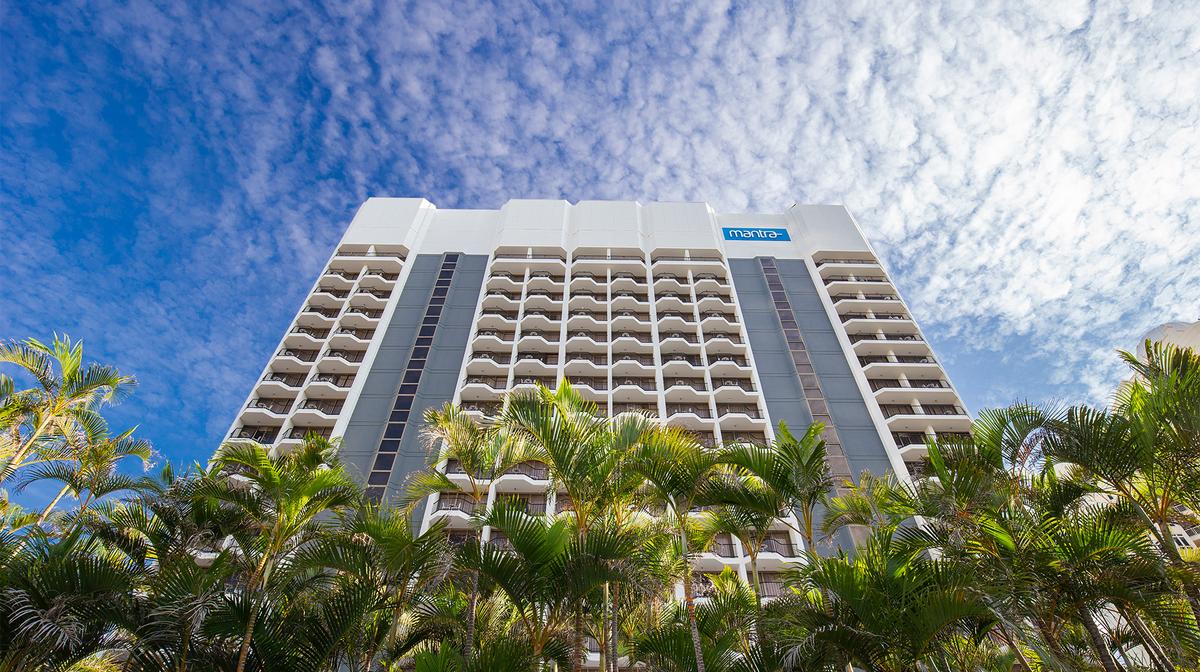 Central Gold Coast Stay Steps from Surfers Paradise Beach with Daily Breakfast & Welcome Wine