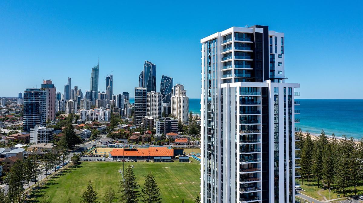 Luxury Gold Coast Two- and Three-Bedroom Apartments in the Heart of Broadbeach with Coastal Views