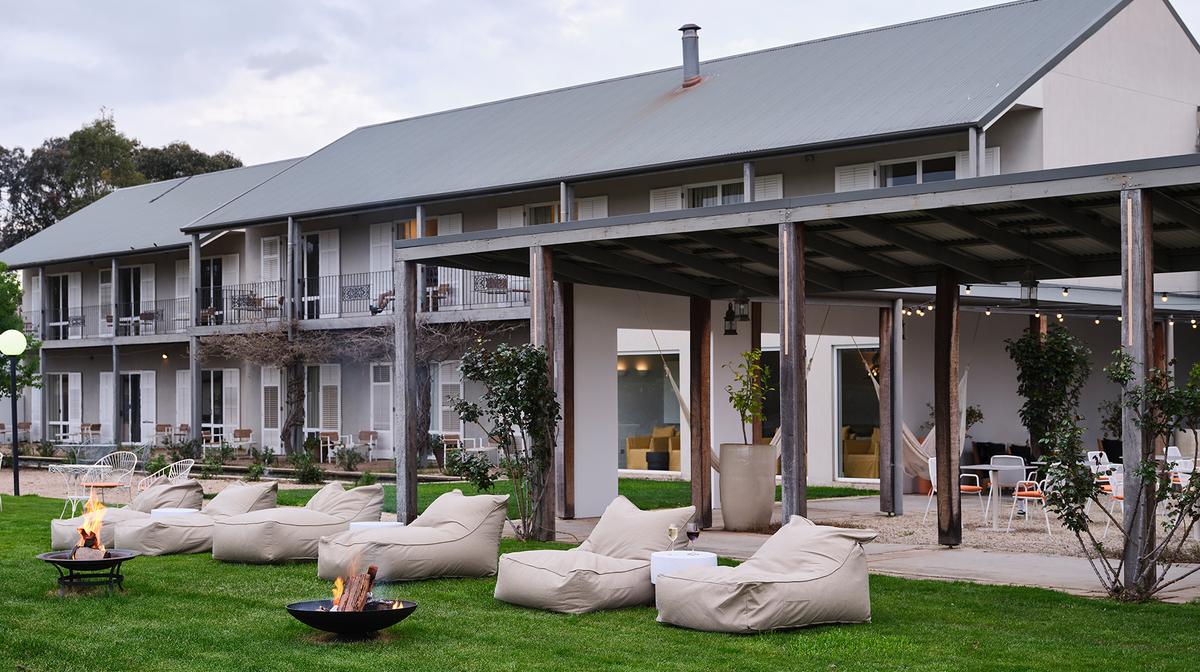 Boutique King Valley Vineyard Escape with Daily Breakfast & Cellar Door Tastings