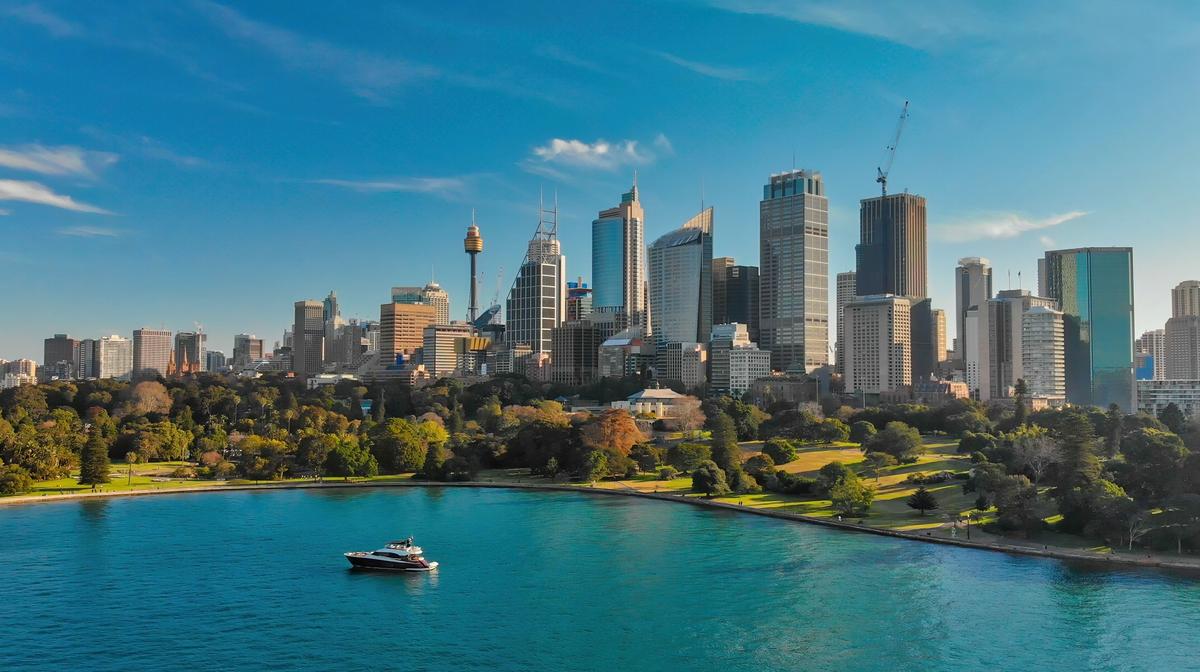 Contemporary Sydney City Break in the Heart of the CBD with Daily Breakfast & A$30 Dining Credit