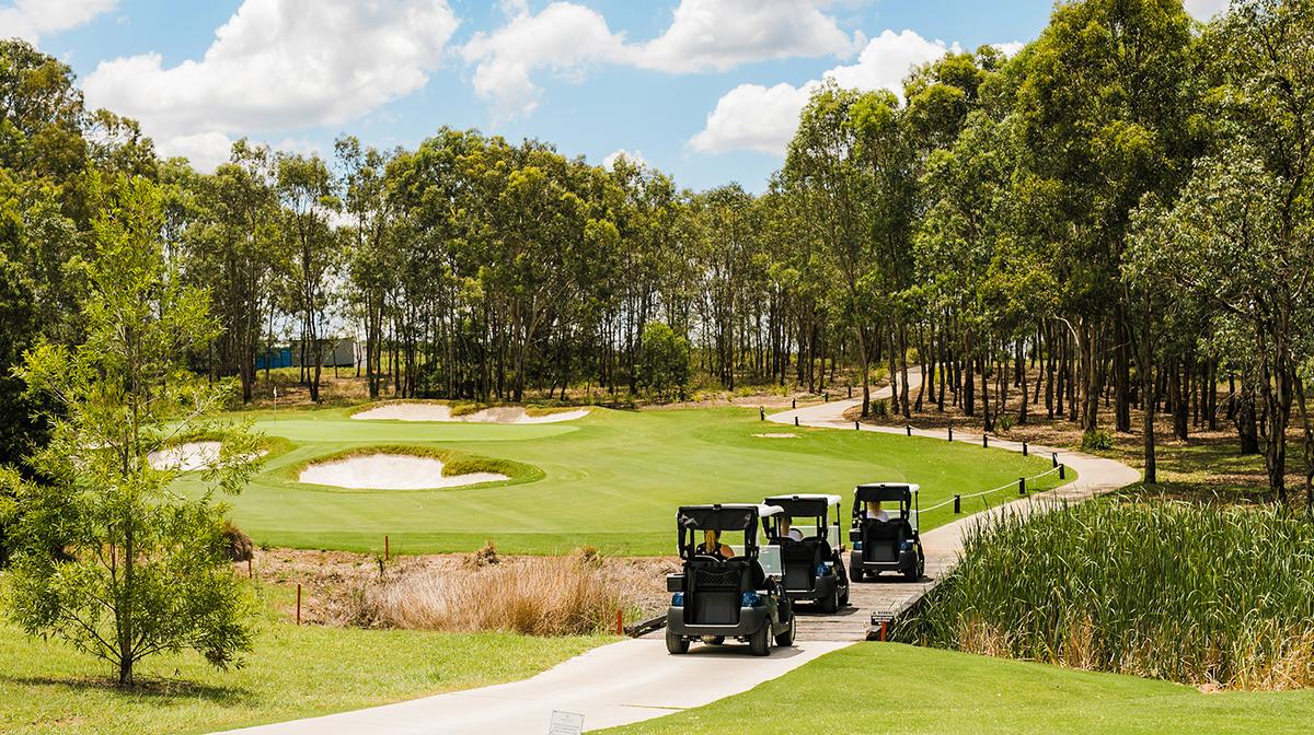 Hunter Valley: 18-Hole Golf Package with Cart Hire at The Vintage Golf Course