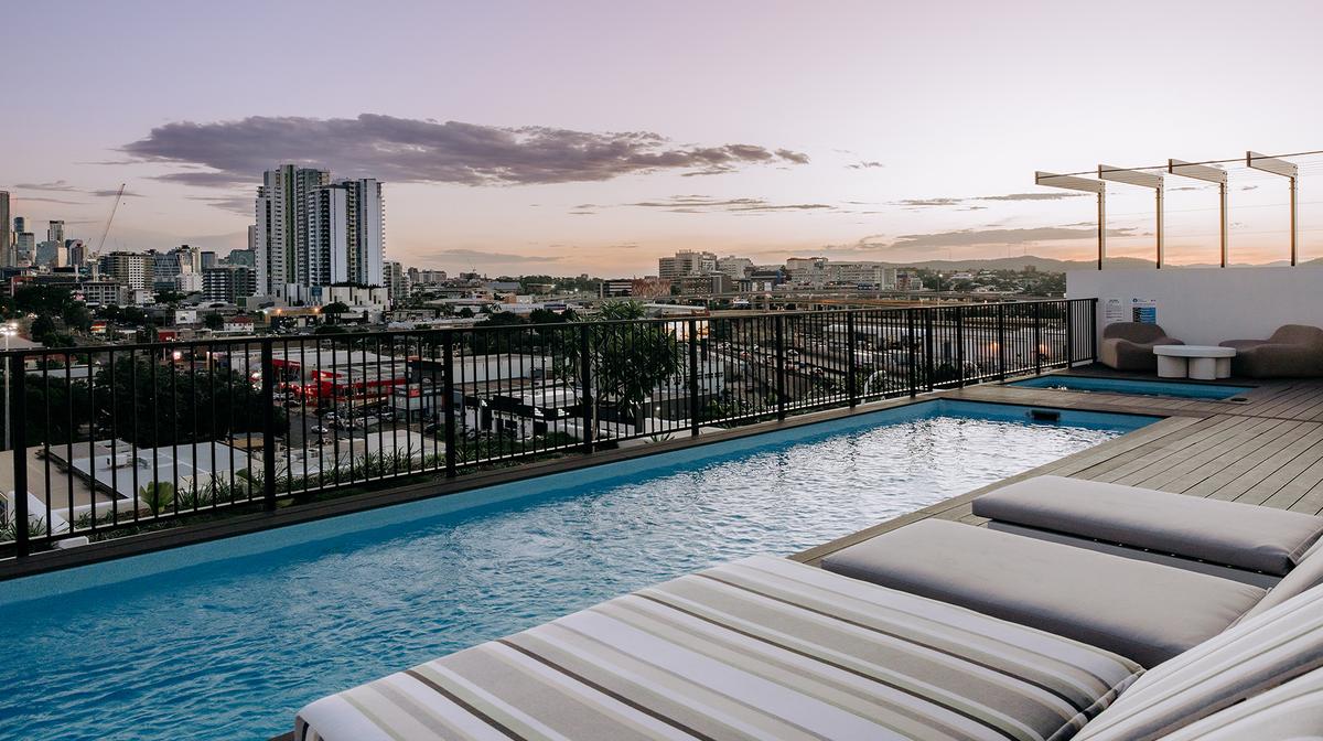 Grand Opening: Brisbane Apartment Escape with Welcome Wine & Rooftop Pool