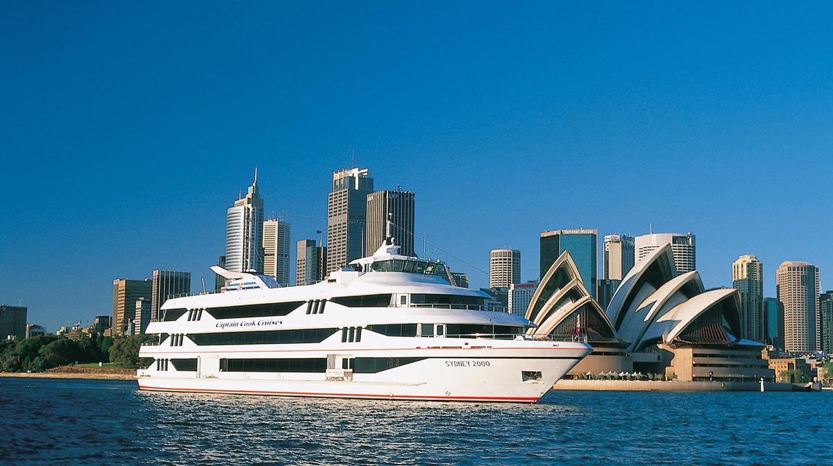 Sydney: Soak in Waterside Views on a Long Lunch Harbour Cruise with Guaranteed Window Seating