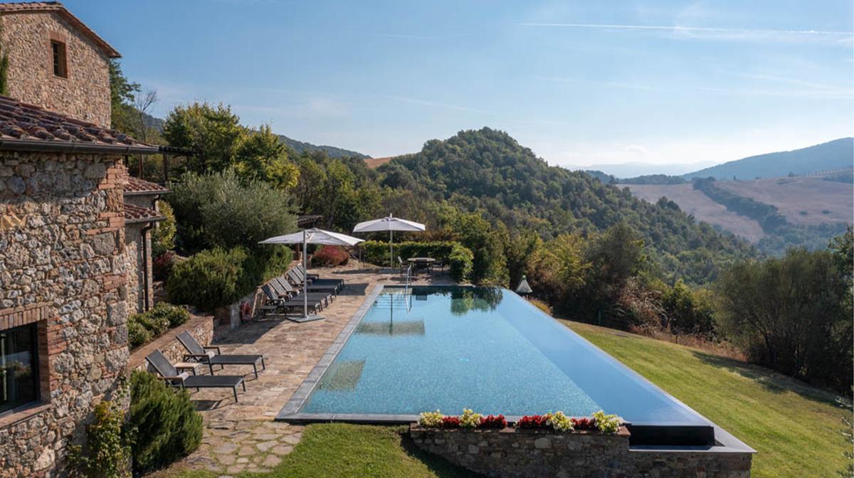 Idyllic Italian Countryside Opulence in the Heart of Tuscany