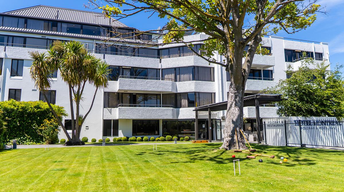 Boutique Central Christchurch Suites with Daily Breakfast & Guaranteed Room Upgrade