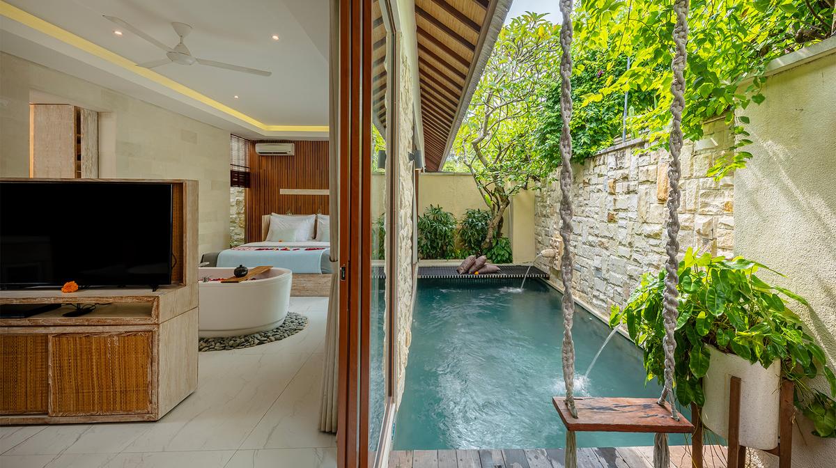 Romantic Bali Villa Retreat with Private Pool, Daily Breakfast, Bintang Bucket & One Lunch or Dinner