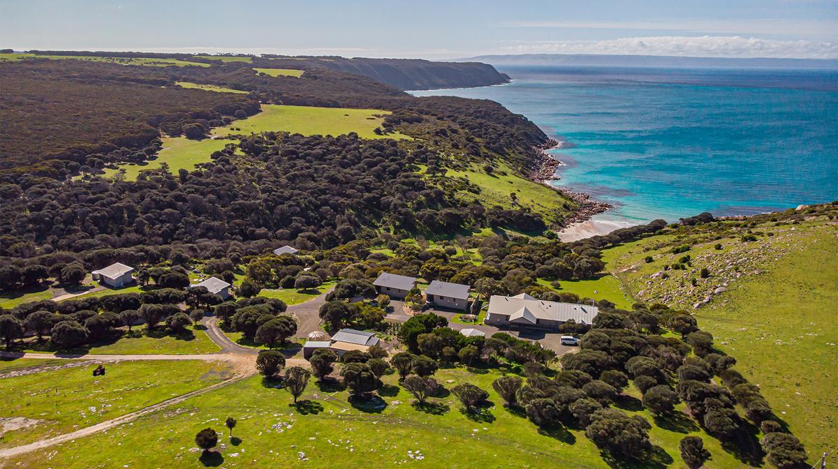 Tranquil Kangaroo Island Escape Overlooking Pink Bay w. Secluded Beach