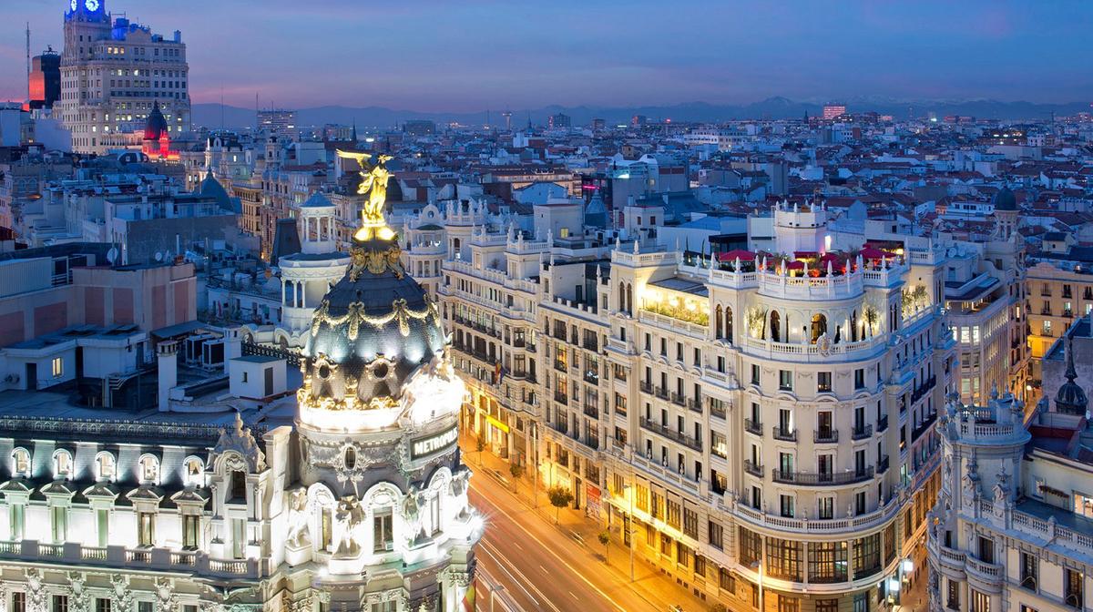 Five-Star Madrid Elegant Glamour on Legendary Gran Via