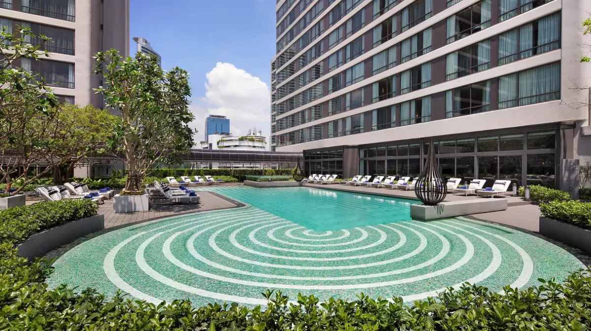 Five-Star Bangkok City Centre Escape with Rooftop Bar, M Club Access & Three-Course Dinner (Select Packages Only)