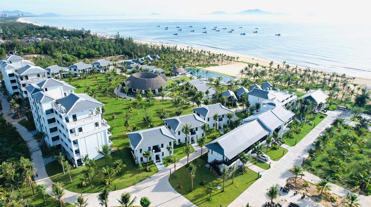 Hoi An Beachfront Retreat with Wellness Centre, Top Restaurant & Bar