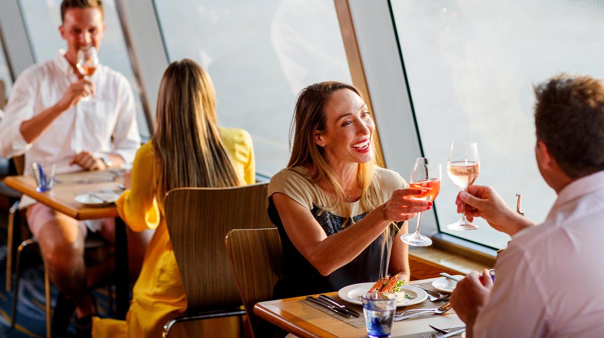Sydney: Two-Hour Sunset Harbour Cruise with Three-Course Dinner