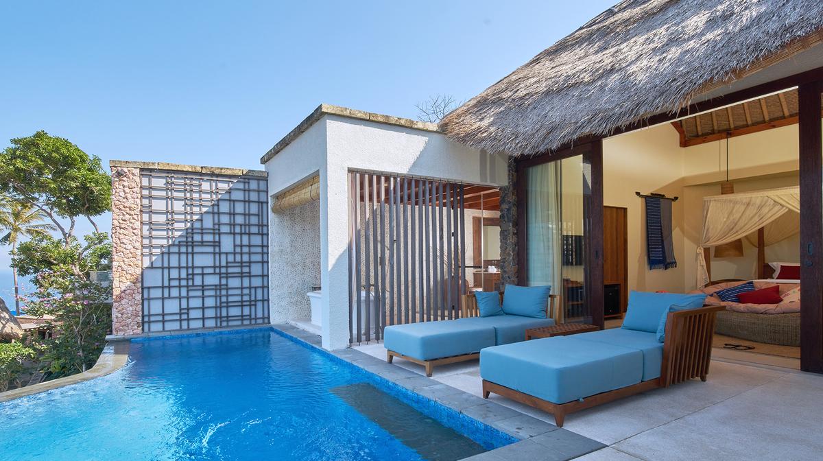 Idyllic Lombok Clifftop Pool Villas with Daily Breakfast, Nightly Dinner, Cocktails & Massages 