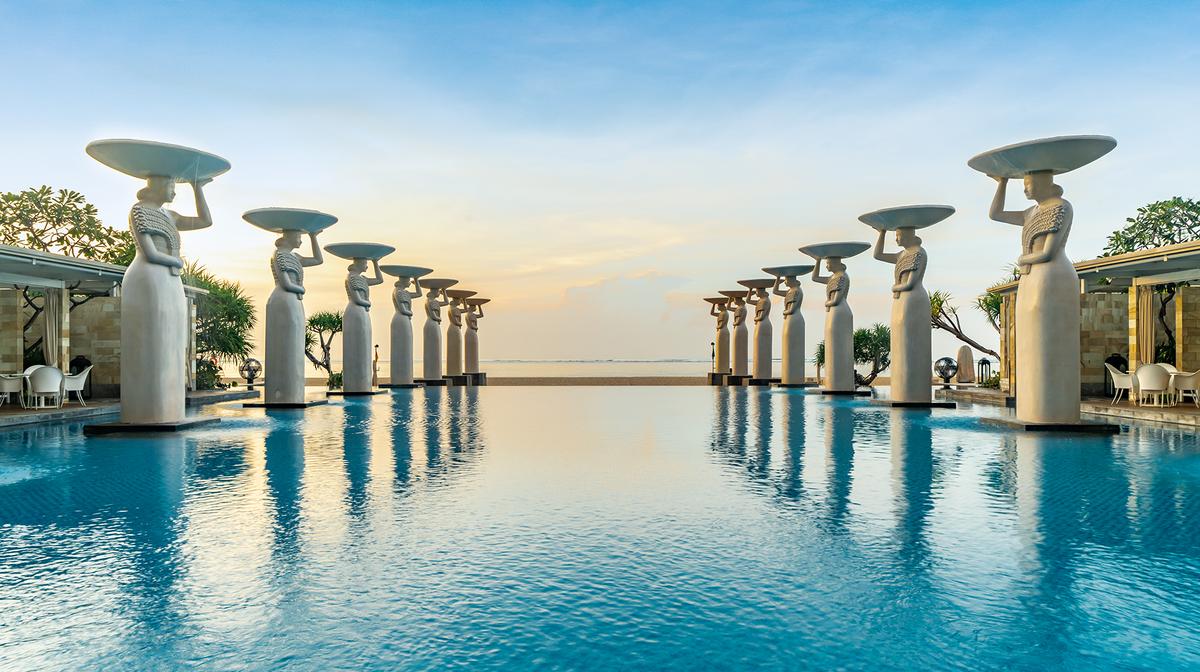 Bestseller The Mulia: Nusa Dua All-Suite Opulence with Daily Breakfast, Daily Lunch or Dinner & Nightly Free-Flow Cocktails