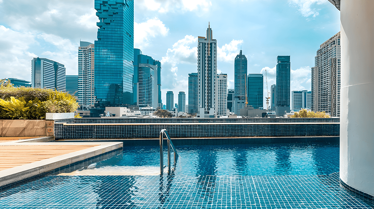 Pullman Bangkok Glamour with Daily Breakfast, Club Lounge Access & Nightly Free-Flow Cocktails