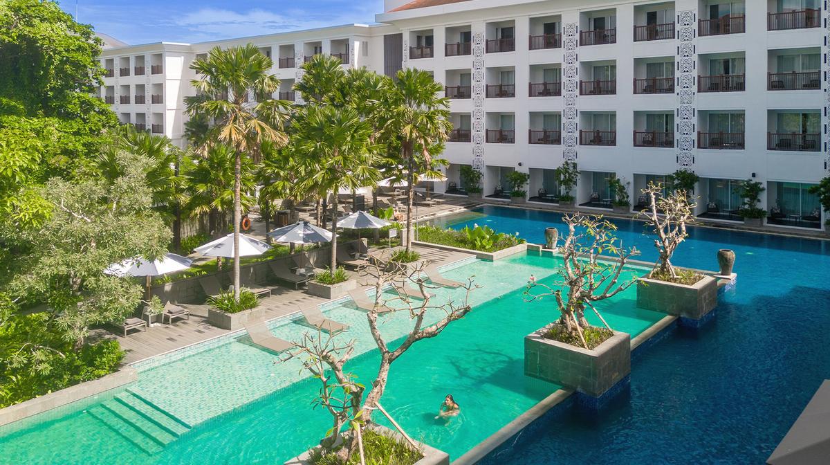 Grand Opening: Bali's First-Ever Grand Mercure Seminyak with Massages, Daily Breakfast & Nightly Cocktails