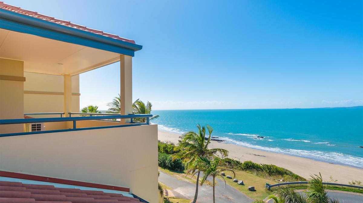 Capricorn Coast Self-Contained Oceanfront Villas for Up to Four Guests with Breakfast Hamper