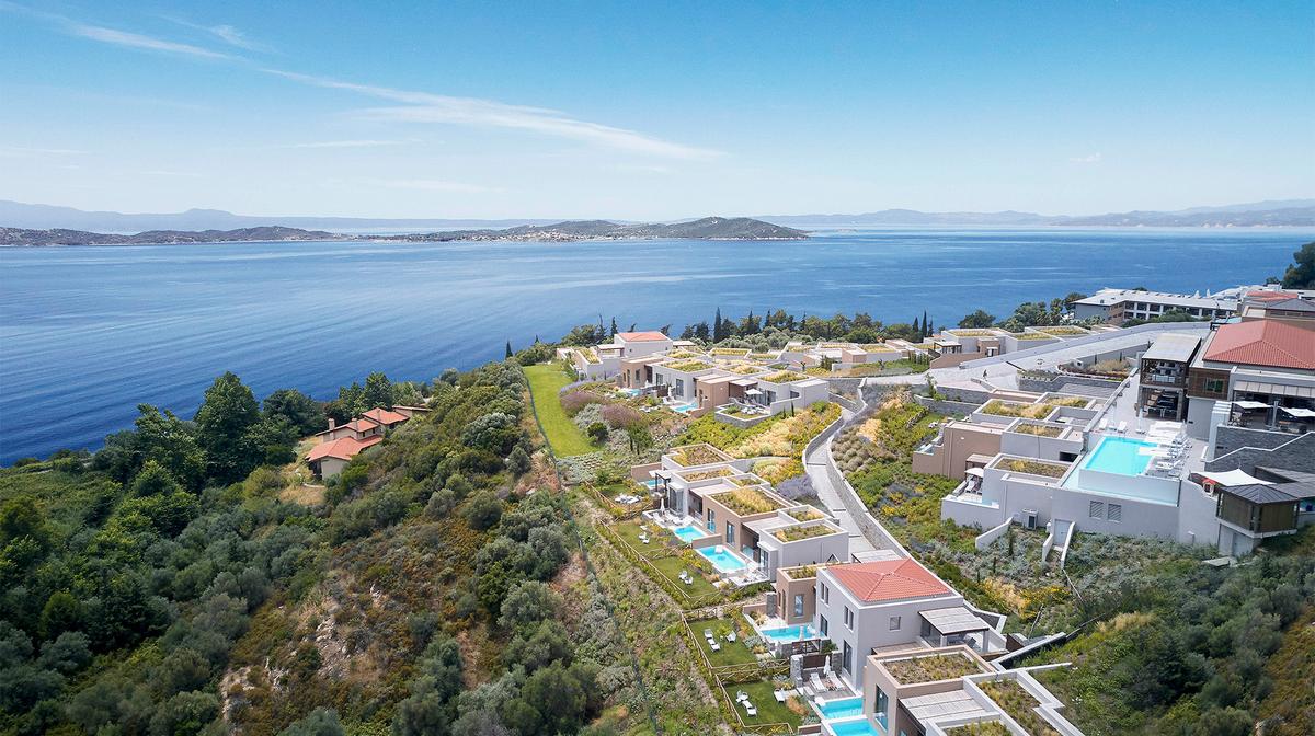 Five-star Luxury Villas in Halkidiki with Six Restaurants & Four Bars