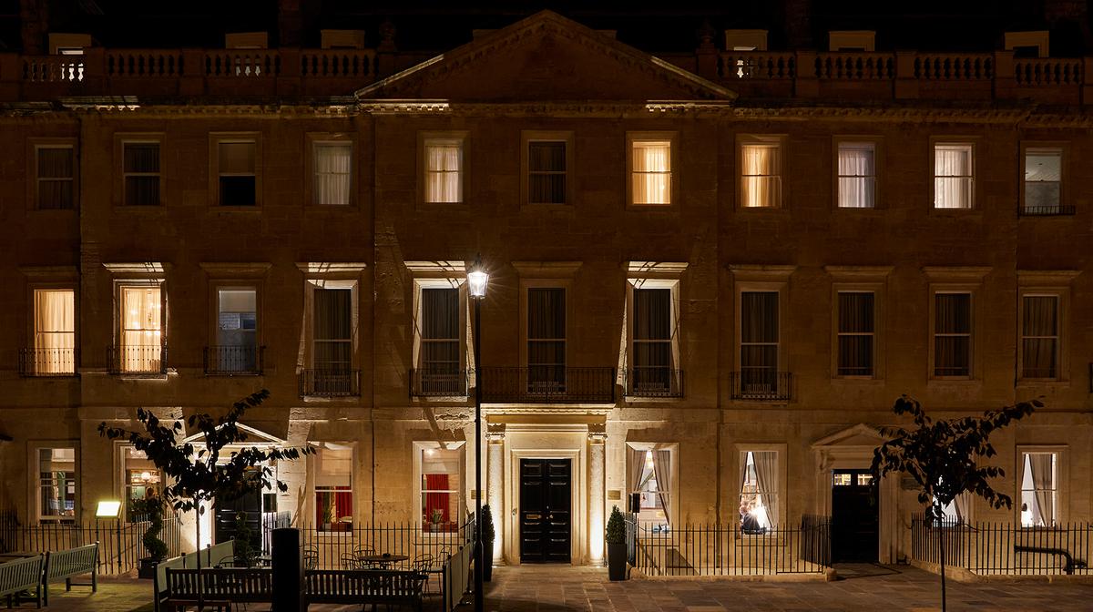 Modern Bath Stay within Historic Georgian Terrace