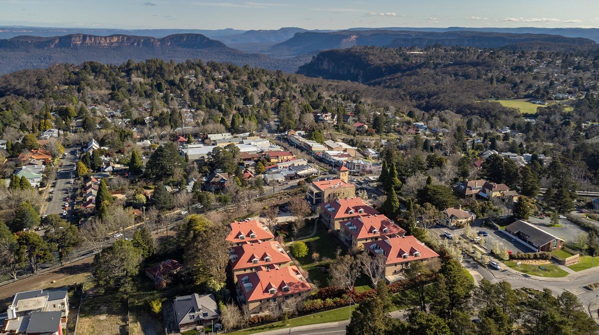 NSW Picturesque Leura Retreat within UNESCO World Heritage-Listed Blue Mountains