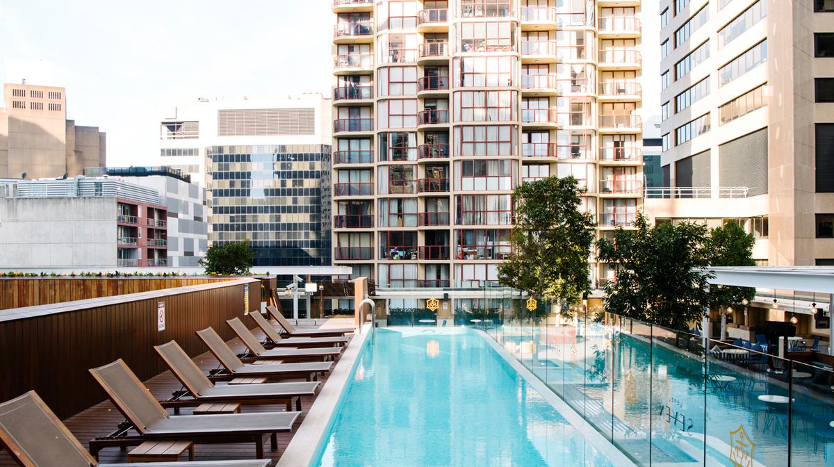 Stylish Sydney Art Deco Escape with Rooftop Pool 