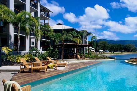 Tropical Cairns Apartment Stay near Trinity Beach with Welcome Wine