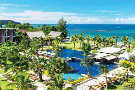 Beachfront Escape with Gourmet Dining & Nightly Free-Flow Cocktails
