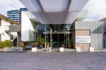 Elegant Peppers Canberra Escape with Daily Breakfast, Dining Credit & Winery Experience