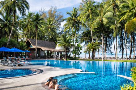 Idyllic Thailand Beach Escape with Indulgent Dining, Daily Massages & Cocktails 