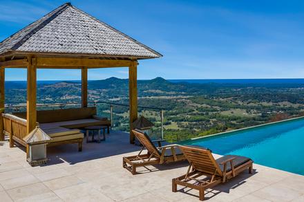 Exclusive Byron Bay Retreat for up to 10 Guests with Private Infinity Pool